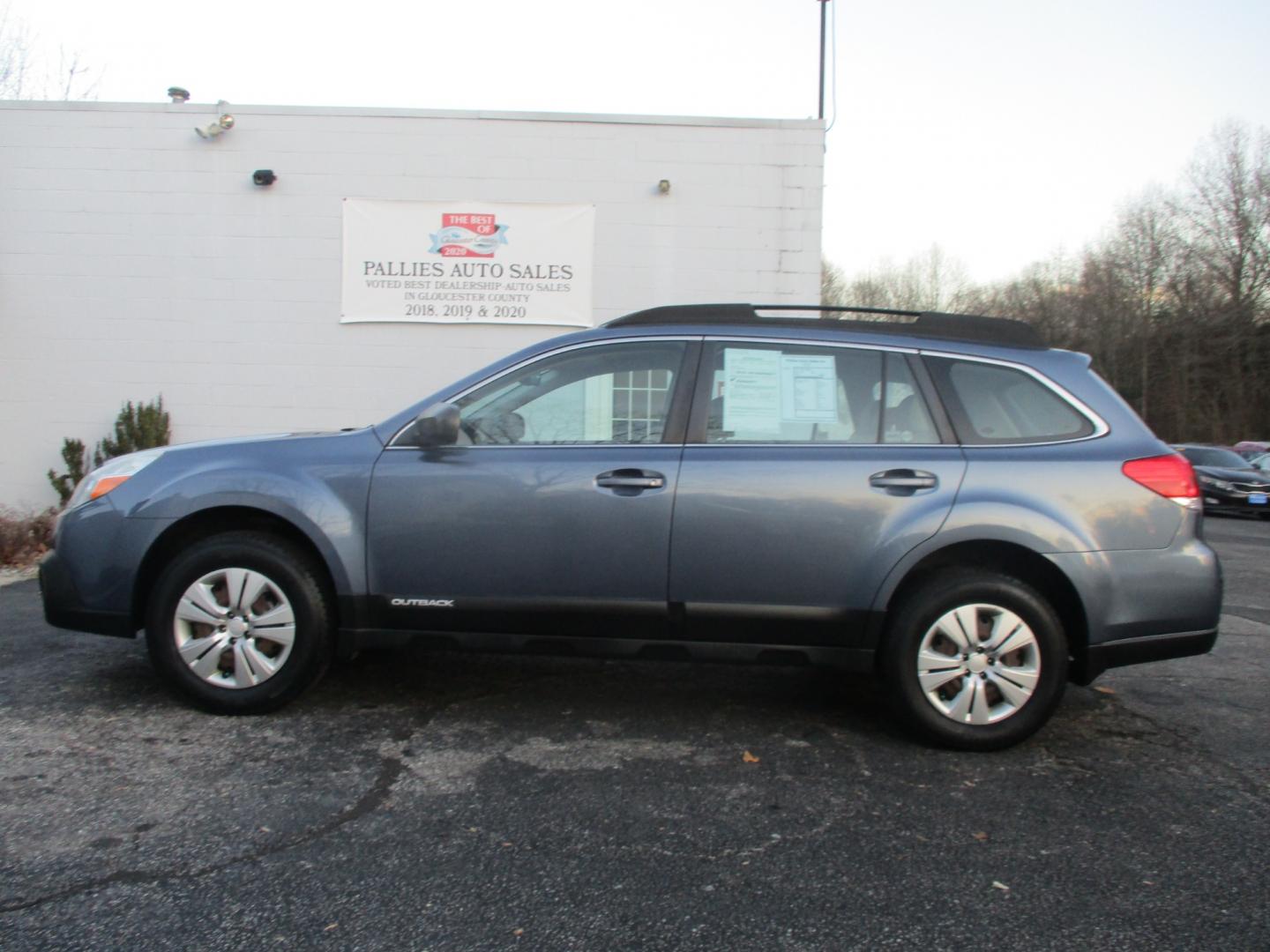 2013 Subaru Outback 2.5i (4S4BRBAC5D3) with an 2.5L H4 DOHC 16V engine, AUTOMATIC transmission, located at 540a Delsea Drive, Sewell, NJ, 08080, (856) 589-6888, 39.752560, -75.111206 - Photo#2